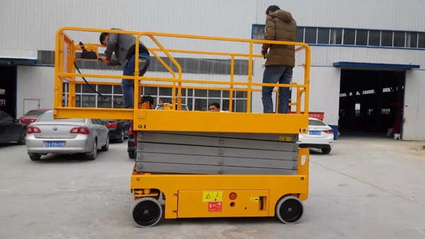 升降平臺(tái)的使用給我們帶來(lái)很多便利 升降平臺(tái)的使用給我們帶來(lái)很多便利